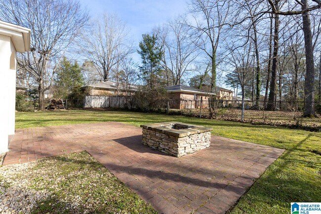 Foto del edificio - 122 Shawnee Ln NW
