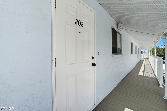 Foto del edificio - 1203 SW 48th Terrace