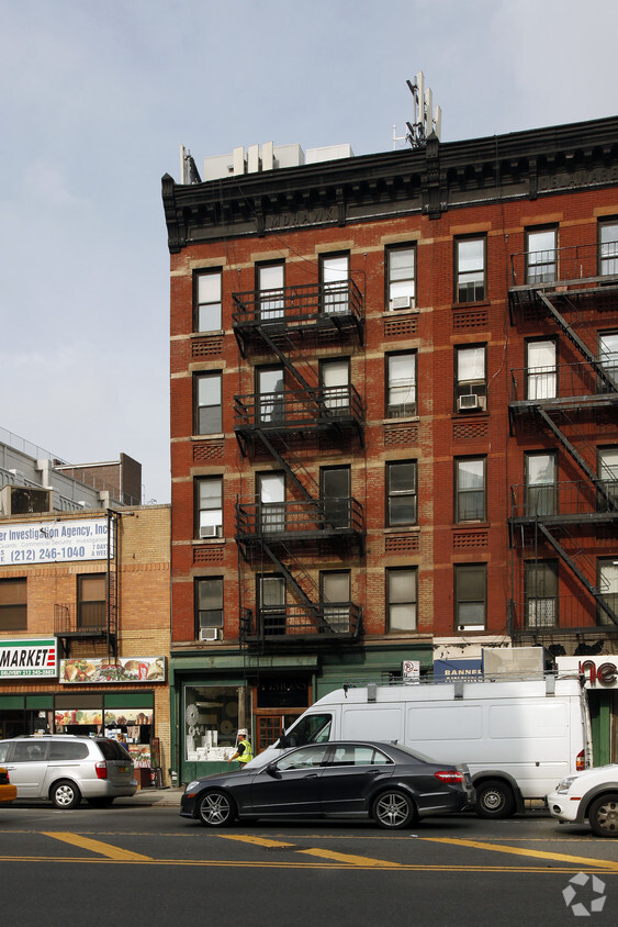 Building Photo - 723 Eleventh Ave