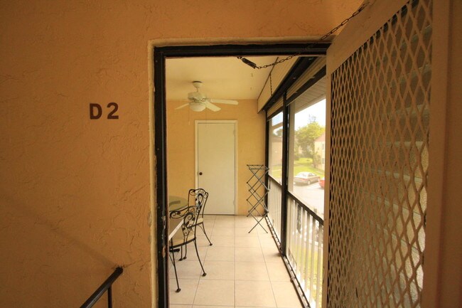 Building Photo - 304  Pine Ridge Circle D-2