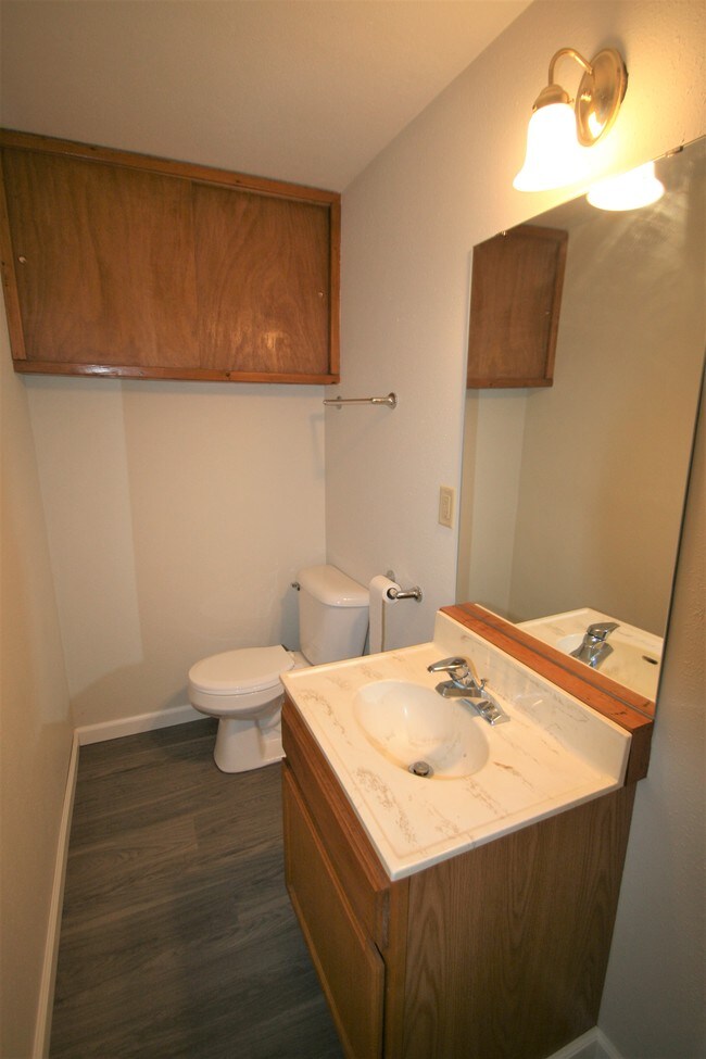 Building Photo - 611 Rossville Rd