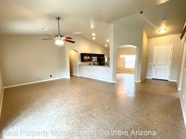 Foto del edificio - 3 br, 2 bath House - 3276 Duvall Ave.