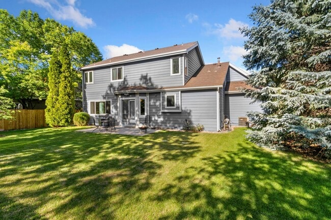 Foto del edificio - 3761 Bromley Dr