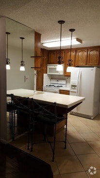 Building Photo - 4431 Don Ricardo Dr