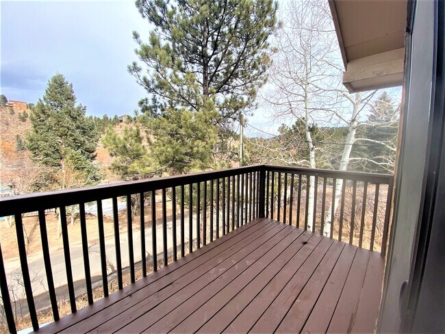 Building Photo - 26172 Center Dr