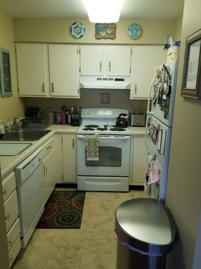 Building Photo - 209 Grand Canyon Dr