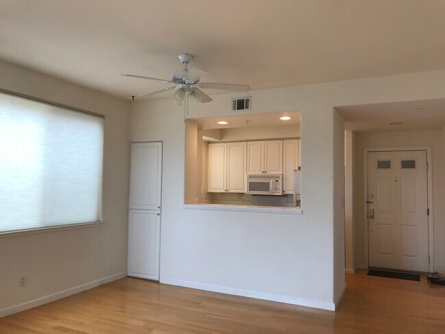 Foto del edificio - 88 17th Ave