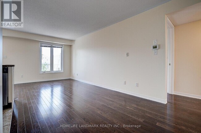 Building Photo - 653A-653A Warden Ave.