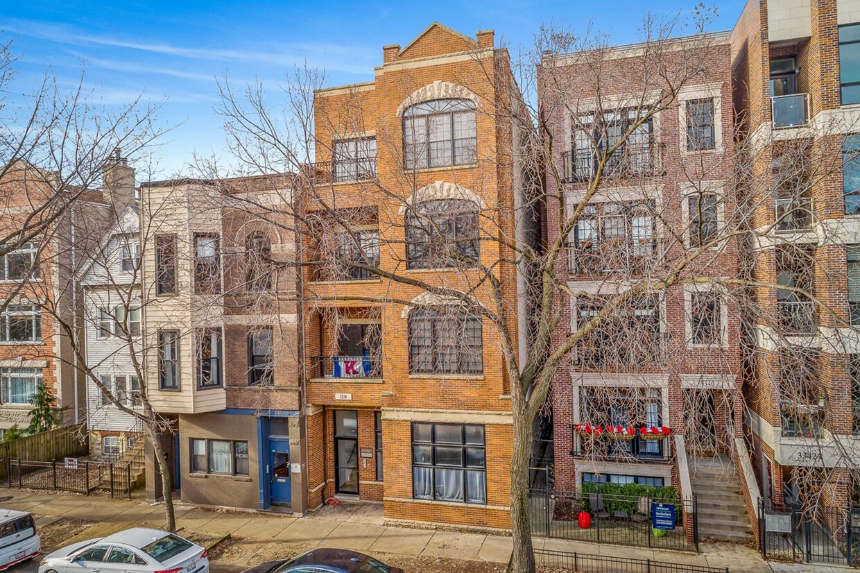 Foto principal - 3338 N Sheffield Ave
