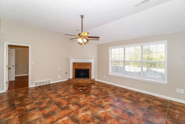 Foto del edificio - 8648 Tropicana Dr N