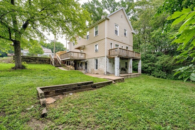 Photo - 1101 Bancroft St Apartment