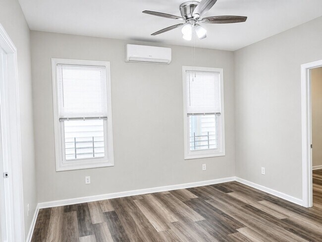 Foto del edificio - 207 Armstrong Ave