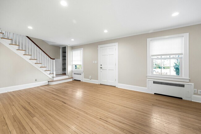 Foto del edificio - 766 Crescent Parkway