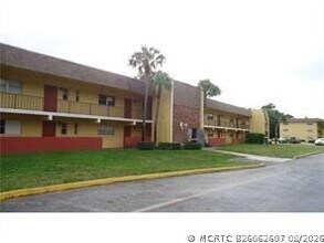 Building Photo - 7900 Fairview Dr