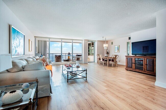 Foto del edificio - 4280 Galt Ocean Dr