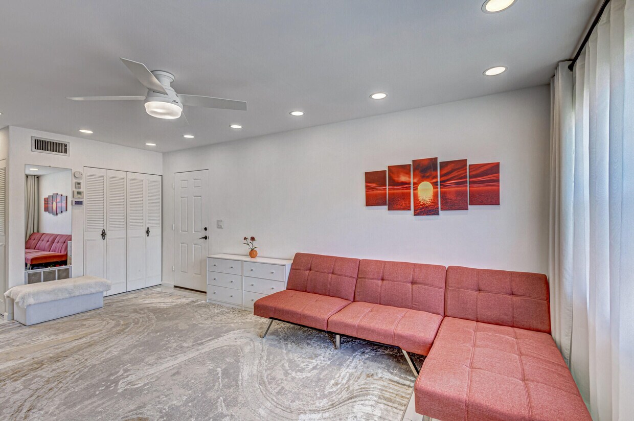 129 Lake Carol Dr Unit 129, West Palm Beach, FL 33411 Condo for Rent