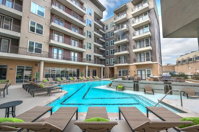 Foto del edificio - 1504 S Braeswood Blvd
