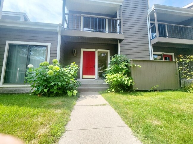 Front of Building - 32 Shadow Pl