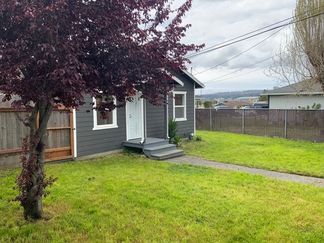 Foto del edificio - 3880 Rohnerville Rd