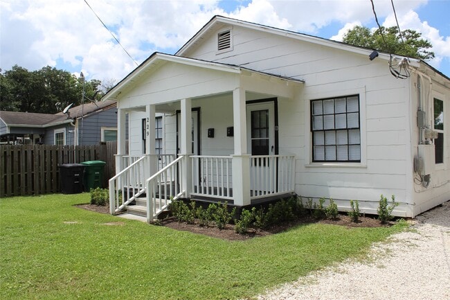 Foto del edificio - 229 Neyland St