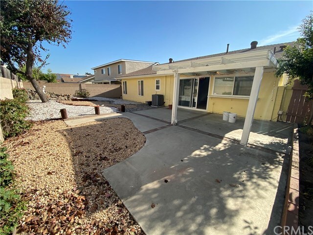 Building Photo - 5373 Oxford Dr