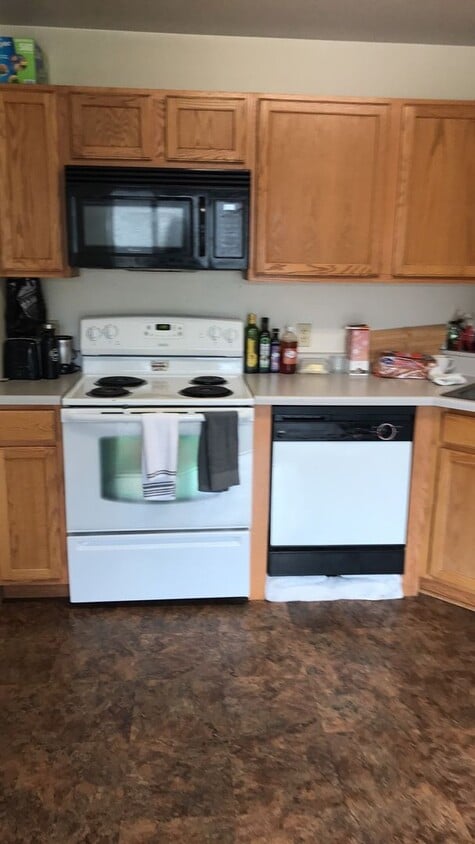 Foto principal - 13 Moose Ridge Rd