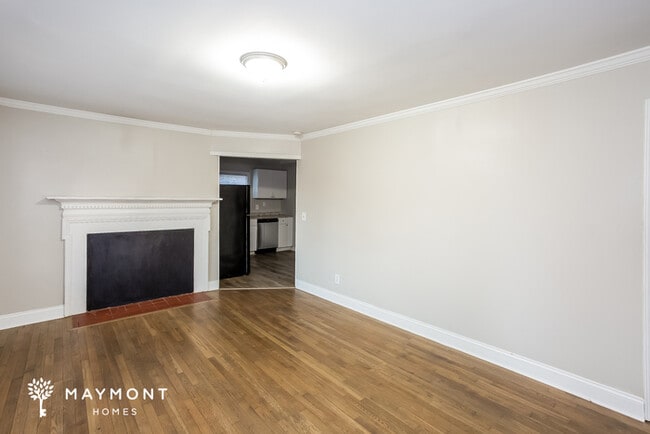 Building Photo - 302 Lydia St