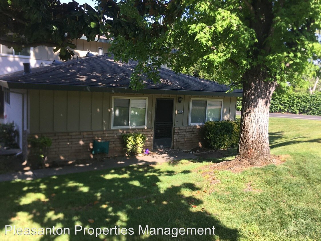 Primary Photo - 2 br, 1 bath House - 2305 Foothill Rd. #1