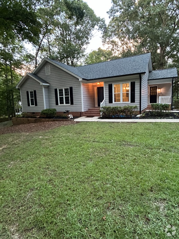 Building Photo - 110 Woodland Ridge Dr