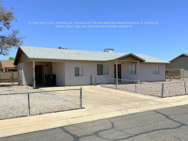 Foto del edificio - 6440 E Akron St