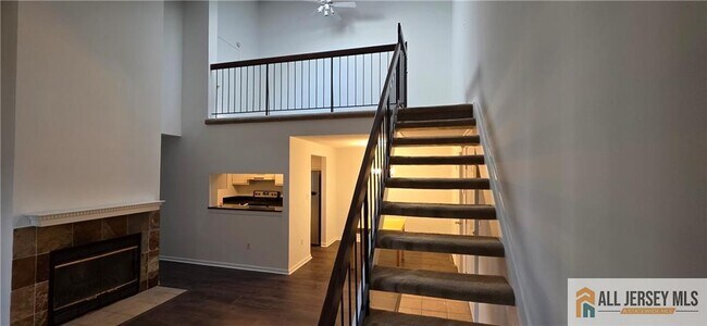 Foto del edificio - 602 Ravens Crest Dr