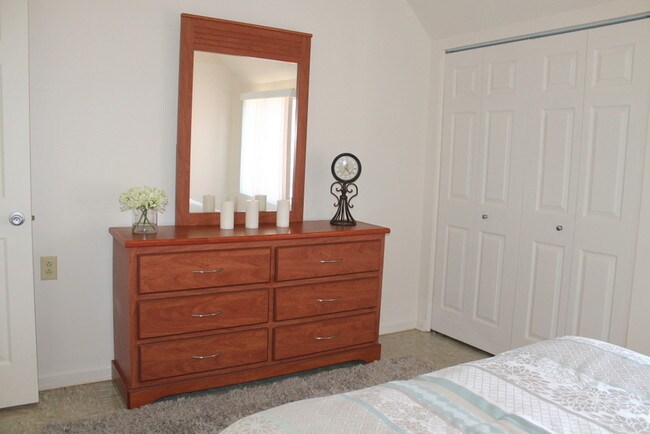 Foto del edificio - 1582 Randall Cir