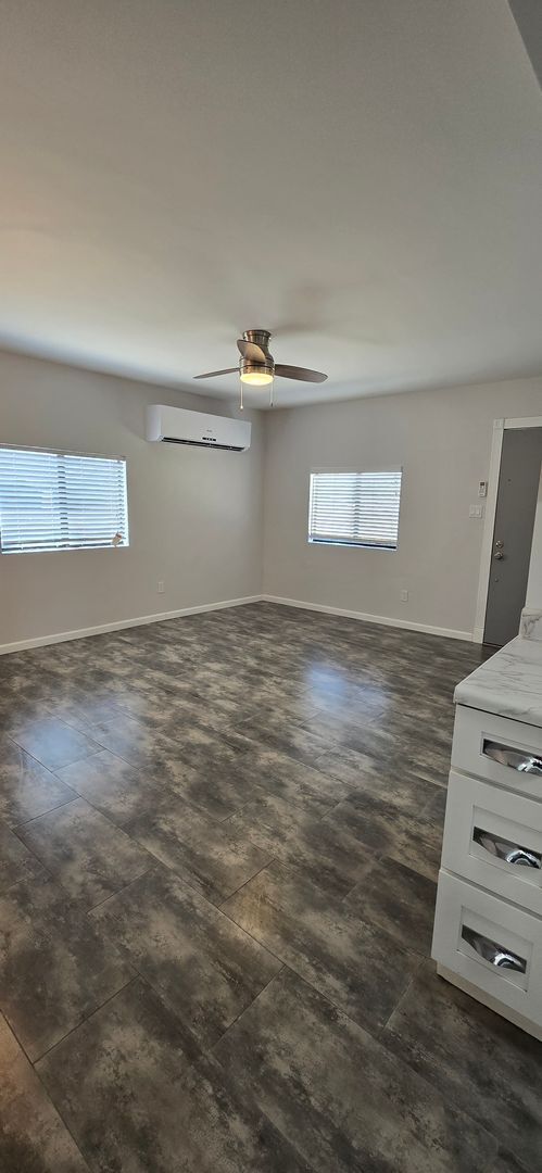 Photo - Darby Street Triplex (DD) Apartment