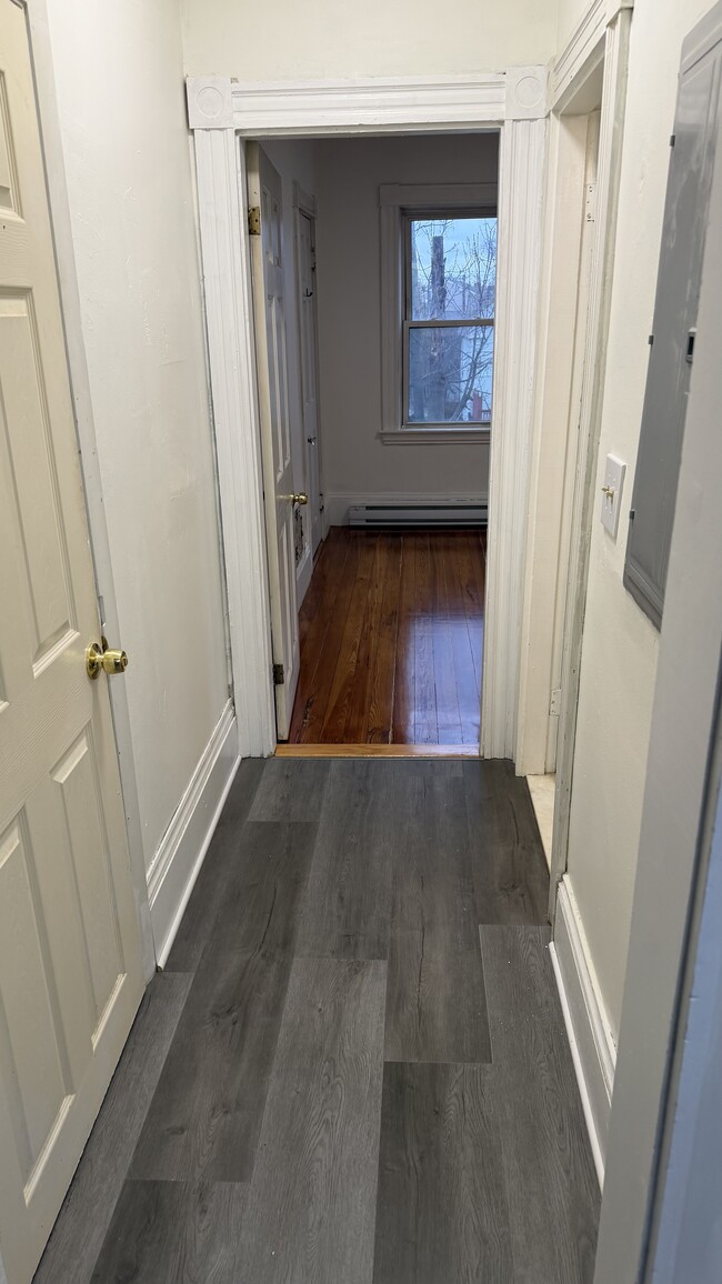 Building Photo - 22 Blake St