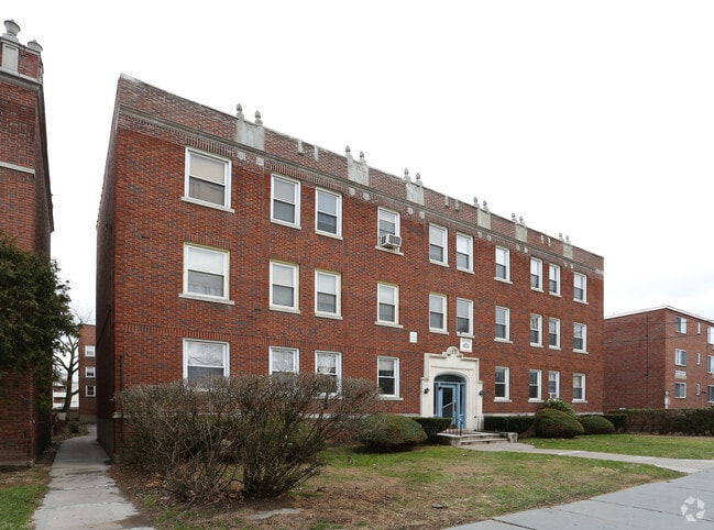Building Photo - 22 Evergreen Ave