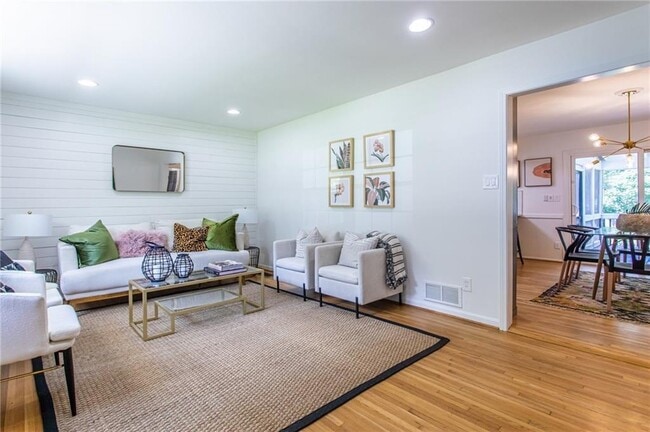 Building Photo - 3022 Mt Olive Dr