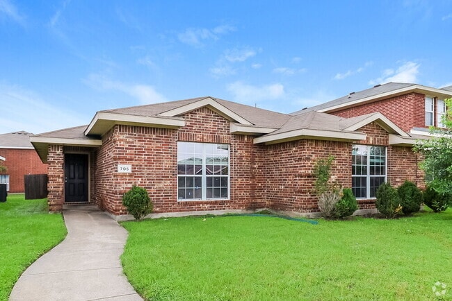 Building Photo - 705 Pine Hollow Dr
