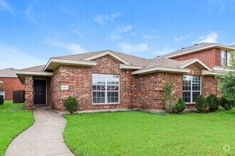 Building Photo - 705 Pine Hollow Dr