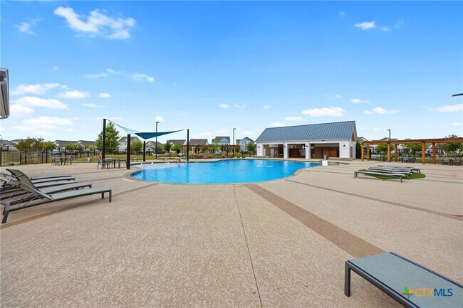 Foto del edificio - 251 Chesterfield Dr