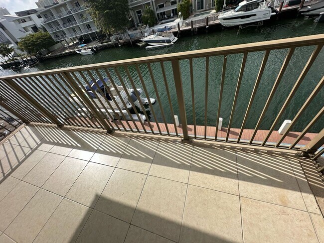 Building Photo - Waterfront Living with Unbeatable Access!