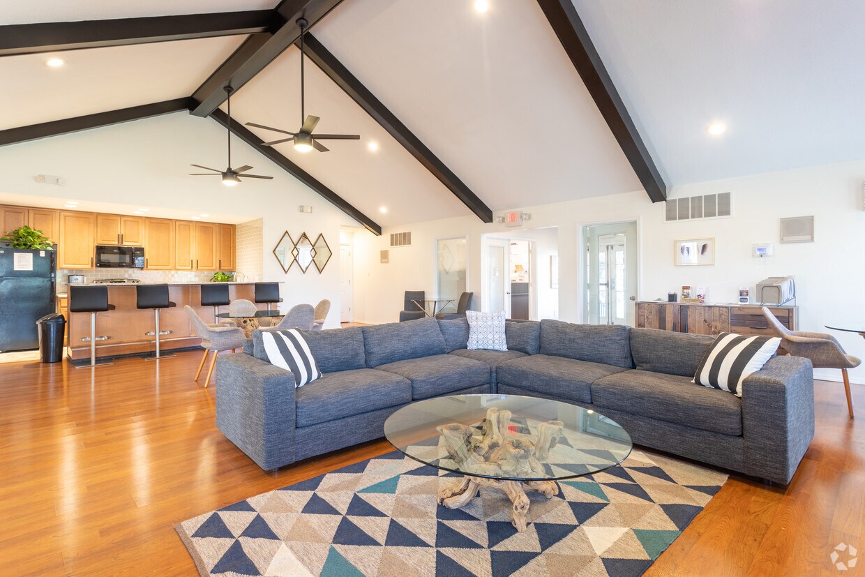 Woodchase Apartments Apartments Chesterfield, MO