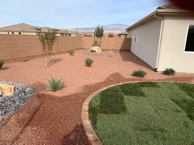 Building Photo - Beautiful 3-BR Home in Washington Fields