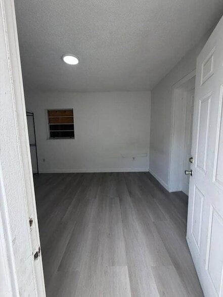 Foto del edificio - 2137 NW 1st Terrace