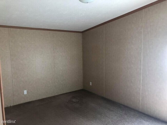 Building Photo - 3 br, 2 bath House - 110 Berry Ln