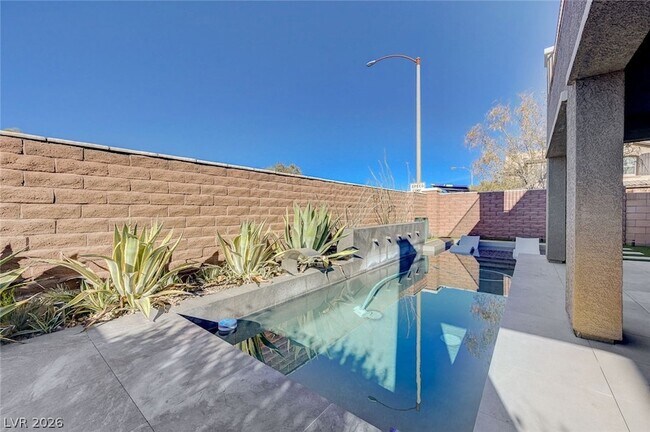 Foto del edificio - 7778 Tableland View Ct