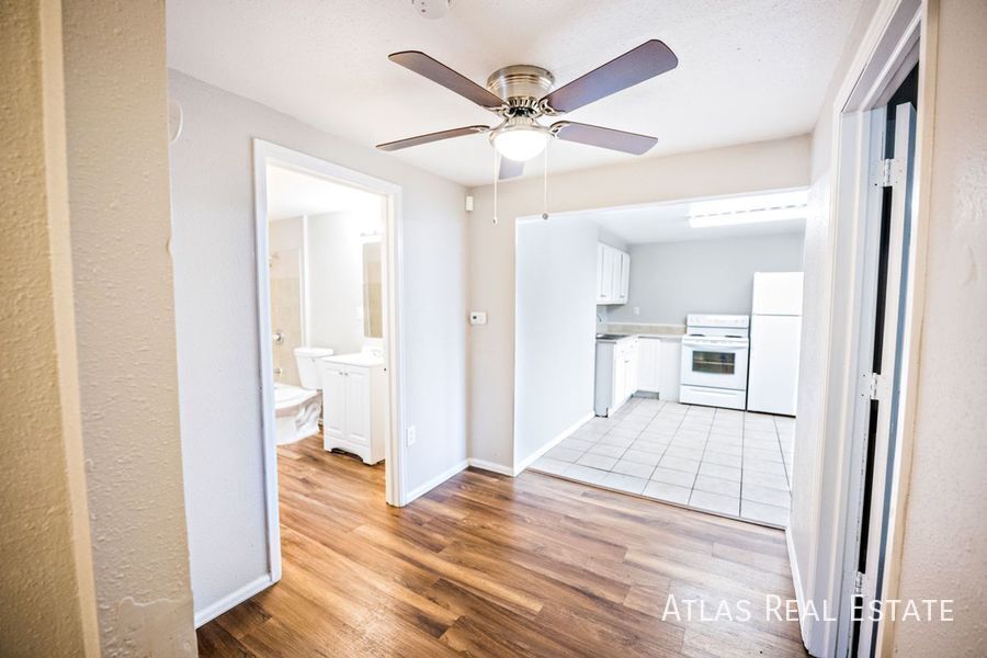 Foto principal - Great Affordable 2 Bed and 1 Bath! Brand N...