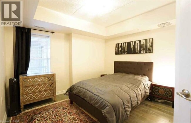 Building Photo - 1340 Main St E