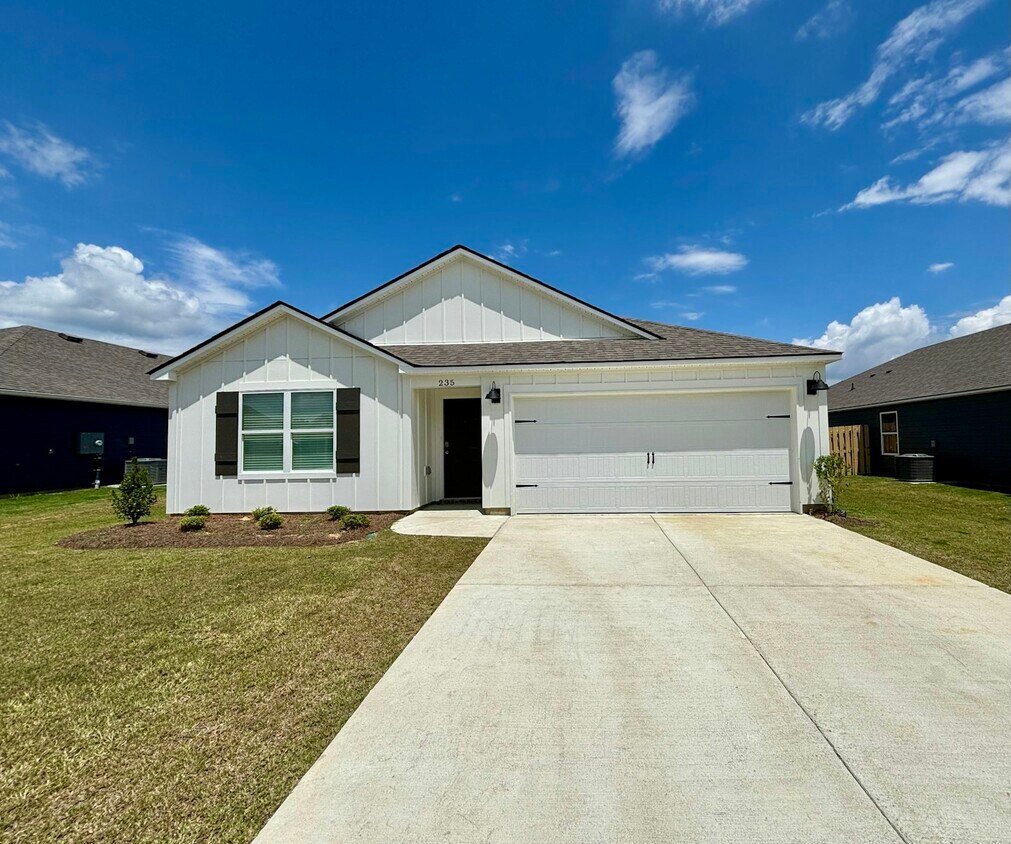 Foto principal - 235 Pine Ridge Drive