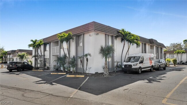 Building Photo - 1830 Maravilla Ave