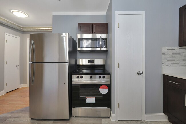Foto del edificio - 7601 S Emerald Ave